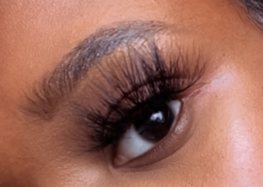 'Iconic' lashes