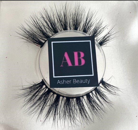 'Influencer' lashes